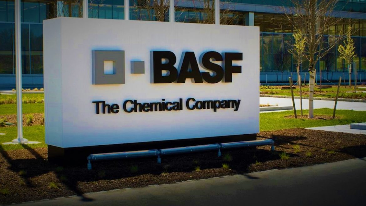 BASF a început cu succes să opereze prototipul său de rafinărie de metal pentru reciclarea bateriilor din Schwarzheide, Germania.