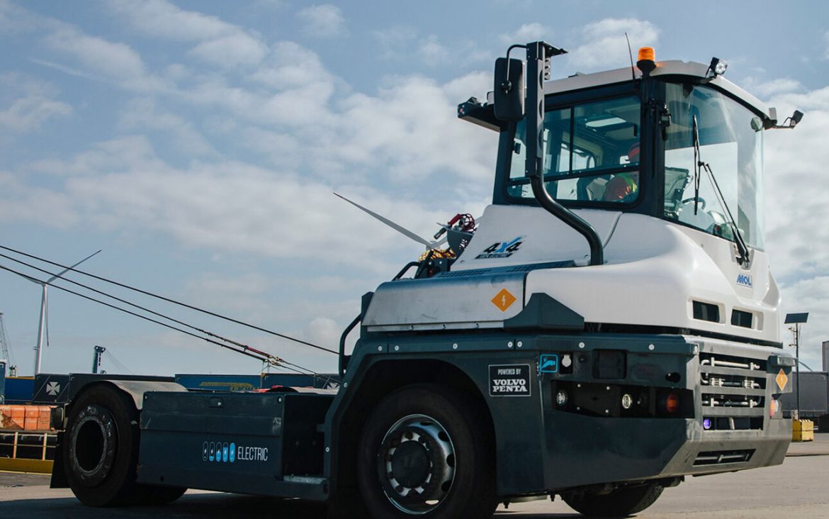 MOL și Volvo Penta se asociază pentru a dezvolta tractoare RoRo 4X4 complet electrice