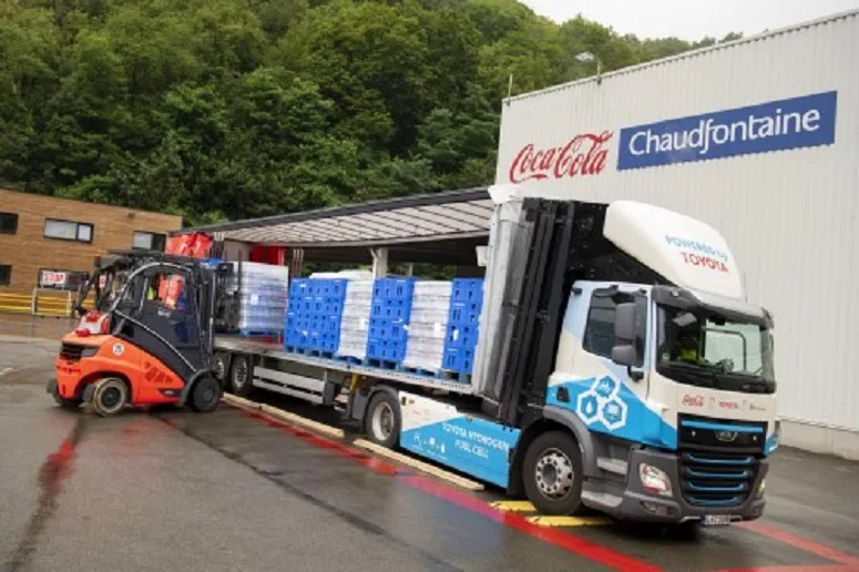 Toyota se alătură Coca-Cola și Air Liquide pentru programul de testare a camioanelor cu pile de combustie cu hidrogen pentru sarcini grele în Europa