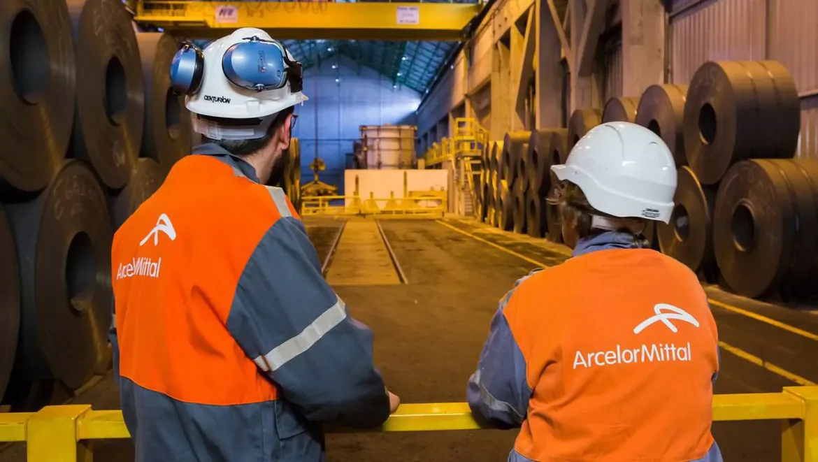 ArcelorMittal încetinește luarea deciziilor finale de investiții în planurile europene de decarbonizare