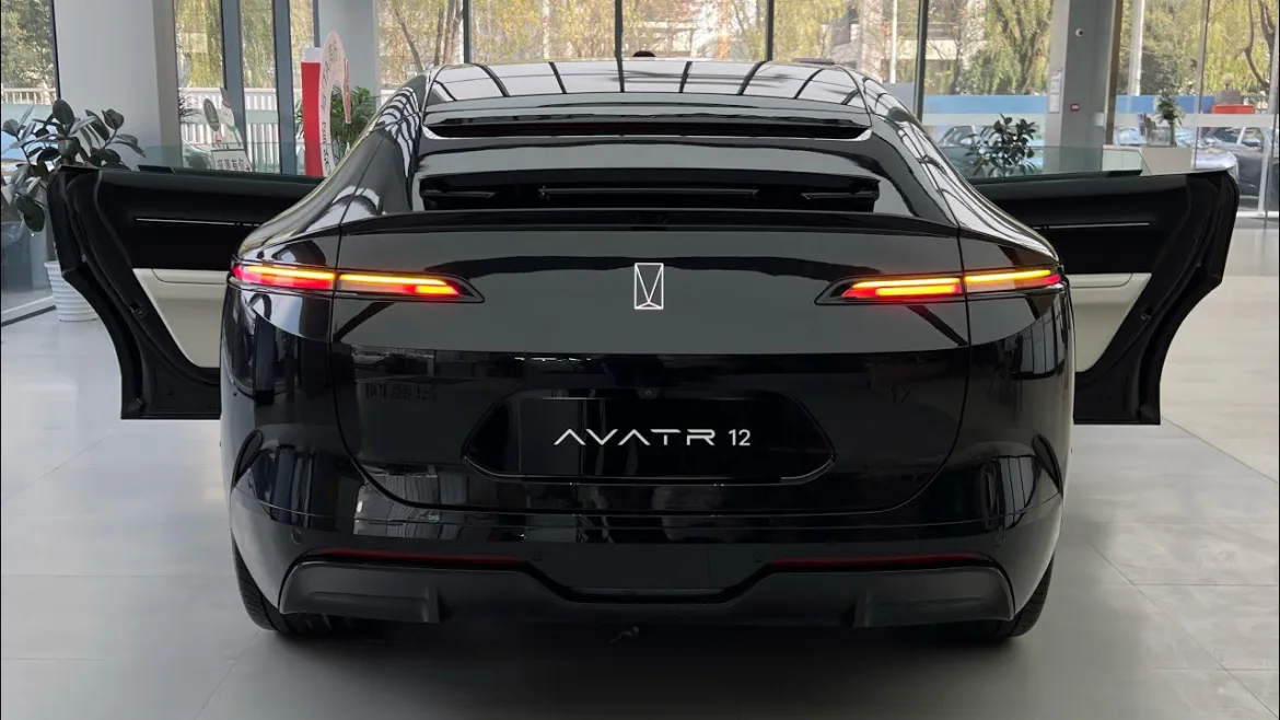 AVATR 12 – Modelul Electric Dezvoltat de Changan, Huawei și CATL, cu o Autonomie de 1155 km