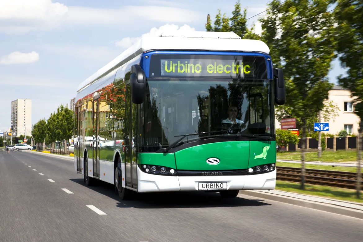 Solaris Bus & Coach a livrat primul din 137 de autobuze pe hidrogen comandate la Bologna și Ferrara, Italia.