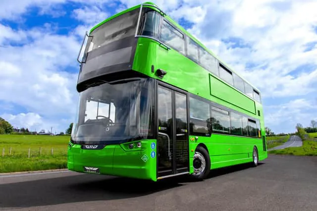 Wrightbus dezvăluie noul autobuz emblematic cu etaj pe hidrogen