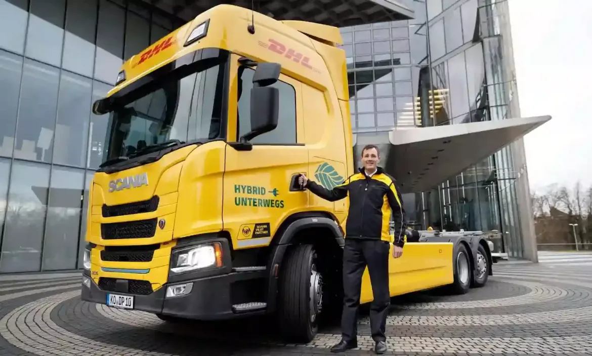 DHL și Scania Dezvoltă un Camion Hibrid Revoluționar: Electric cu Generator Pe Combustibil