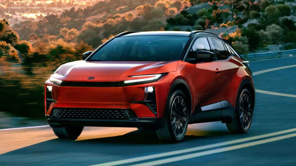 Toyota lansează modelul C-HR BEV din 2026